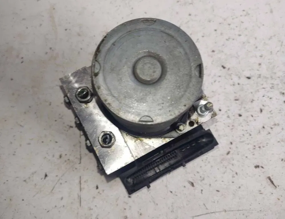 SUBARU Forester SJ (2012-2018) ABS pumppu 27536SC020,0265230481 34697331