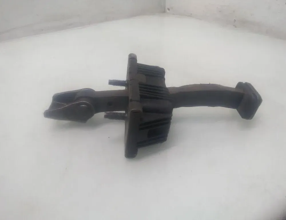 TOYOTA Avensis 2 generation (2002-2009) Oikean takaoven rajoitin 35100871