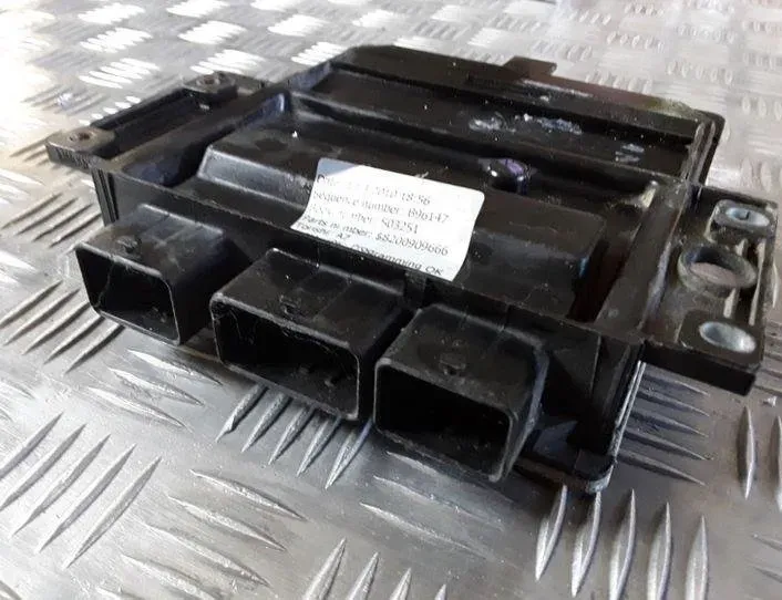 RENAULT Kangoo 2 generation (2007-2021) Moottorin ohjausyksikkö ECU 8200909666,R0410B041C,8200911560 25452012