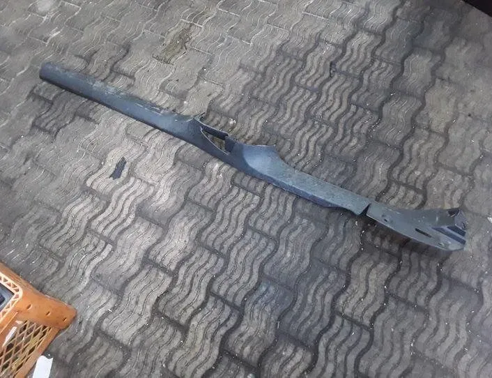 VOLKSWAGEN Passat B7 (2010-2015) Oikea etukynnysverhoilu 3C0853370 25525396