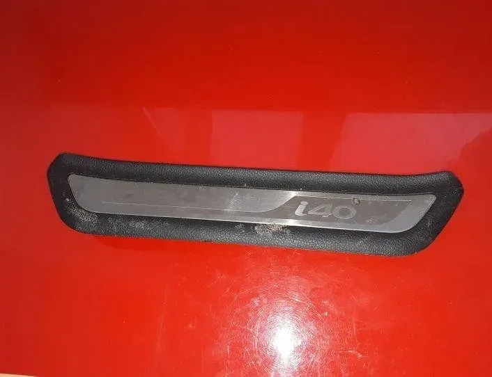 HYUNDAI i40 VF (1 generation) (2011-2020) Oikean takakynnyksen verhoilu 858833Z100 25538809