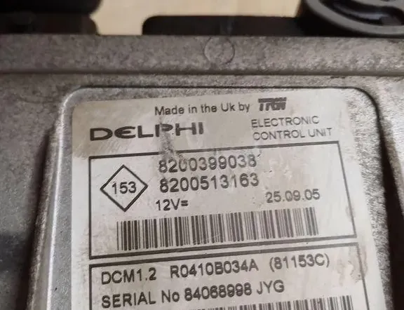 RENAULT Clio 2 generation (1998-2013) Moottorin ohjausyksikkö ECU 8200399038 34896758