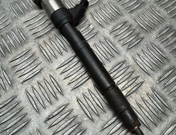 OPEL Astra K (2015-2021) Polttoainesuutin 55578075 34911413
