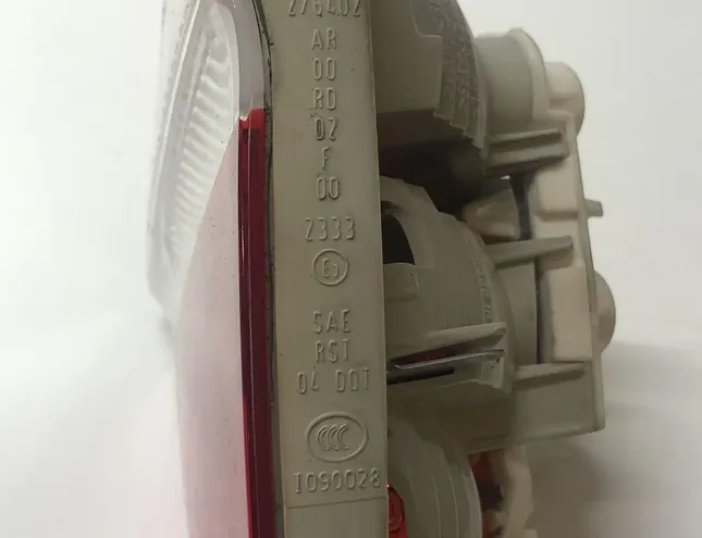 BMW 3 Series E90/E91/E92/E93 (2004-2013) Oikean puolen takaluukun takavalo 6937460 28740055