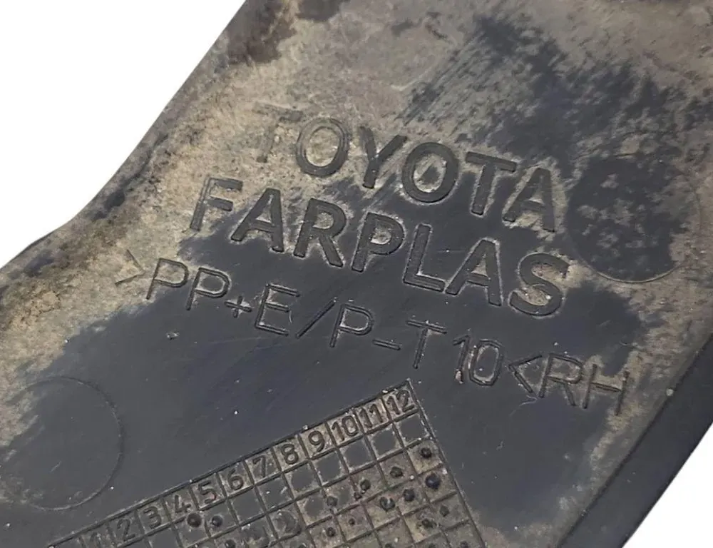 TOYOTA Verso 1 generation (2009-2015) Oikea etukynnysverhoilu 33803336