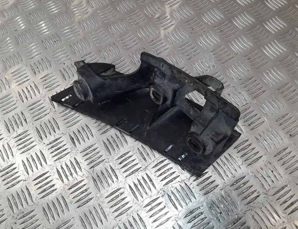 VOLVO S60 1 generation (2000-2009) Vasen takapuskurin kiinnike 08693388 11753959