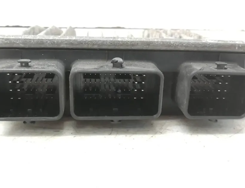 NISSAN Micra K12 (2002-2010) Moottorin ohjausyksikkö ECU 8200308217,8200275921 30037123