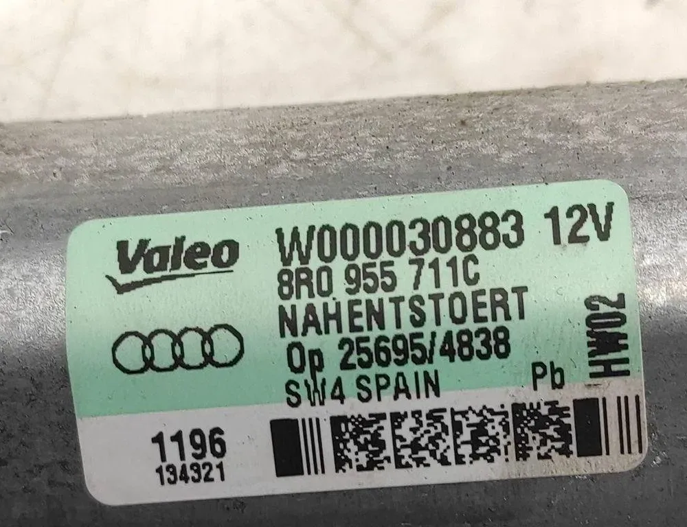 AUDI A3 8P (2003-2013) Takaluukun lasinpyyhkijän moottori 8R0955711C 30619692