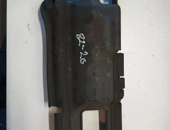 VOLVO XC60 1 generation (2008-2017) Jäähdyttimen ilmanvaihtosuuntaaja 30764567 33135211