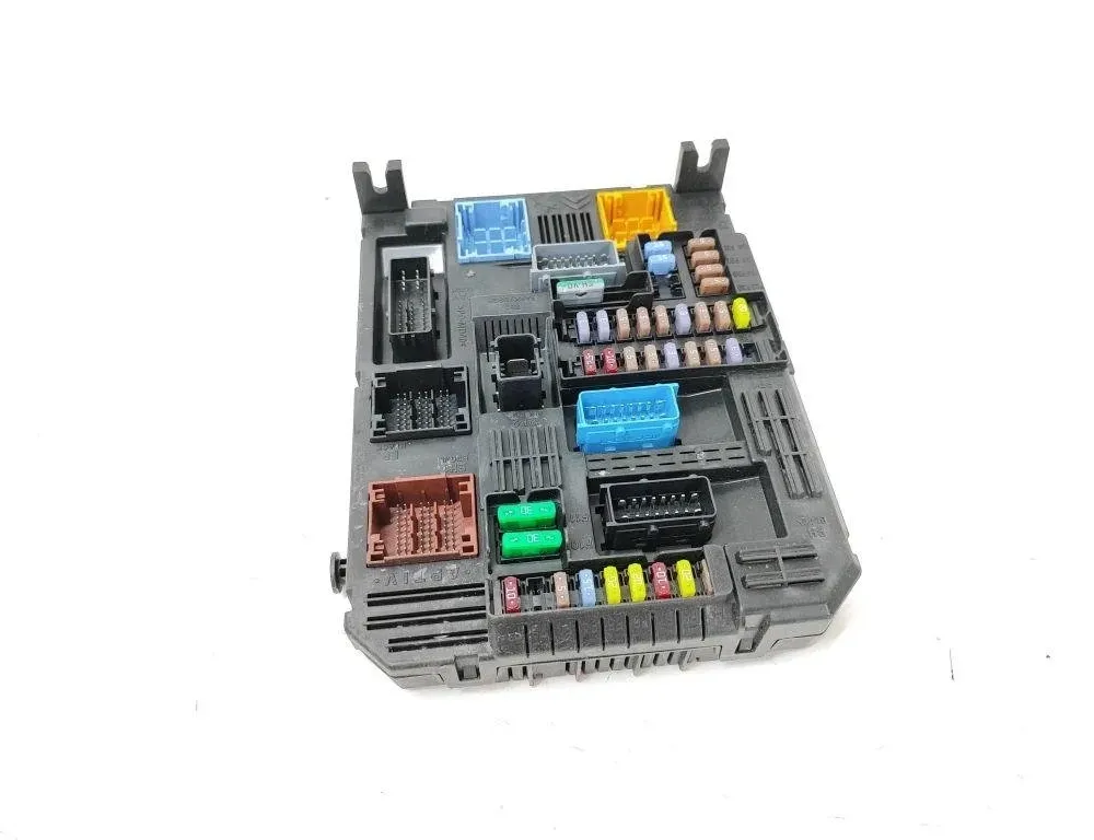 CITROËN Berlingo 3 generation (2018-2024) Comfort-ohjausyksikkö 1652260321,9832880380 30546381