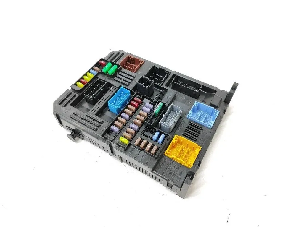 CITROËN Berlingo 3 generation (2018-2024) Comfort-ohjausyksikkö 1652260321,9832880380 30546381