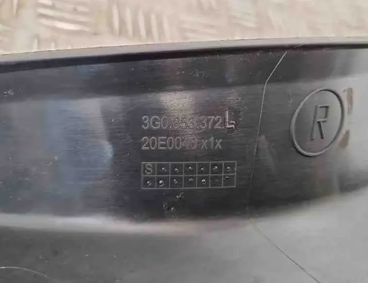 VOLKSWAGEN Passat B7 (2010-2015) Oikea etukynnysverhoilu 3G0853372L,20E0040X1X 32590030