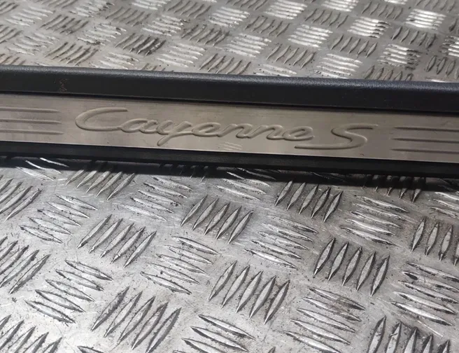 PORSCHE Cayenne 958 (2010-2018) Vasen etuovipaneeli 7P5863483 23357383