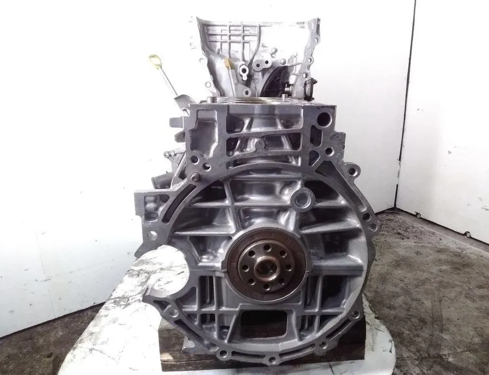 TOYOTA Prius 4 generation (XW50) (2015-2023) Moottorin lohko 2ZR 31885668