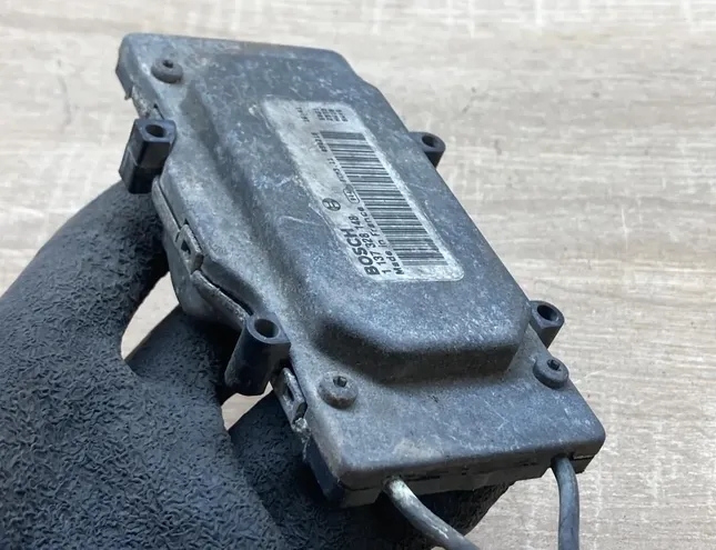 VOLVO V50 1 generation (2003-2012) Jäähdytystuulettimen ohjausyksikkö 1137328148,050218 34294135