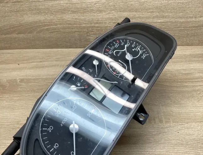 RENAULT Laguna 1 generation (1993-2001) Nopeusmittari 8200263357 34454665