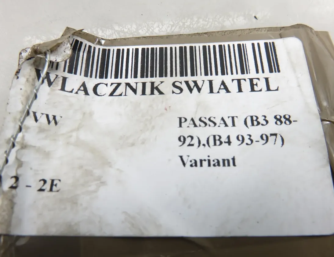 VOLKSWAGEN Passat B4 (1993-1997) Ajovalojen kytkimen ohjausyksikkö 3A1941531E 34963147