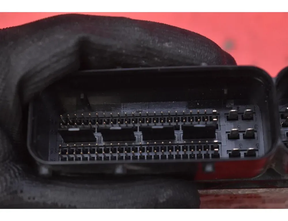 VOLKSWAGEN Passat B7 (2010-2015) Moottorin ohjausyksikkö ECU 03L907309N 34904313