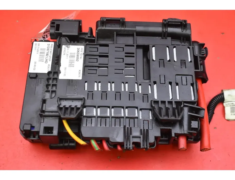VOLVO V60 1 generation (2010-2020) Sulakekaappi 31337182 33800062