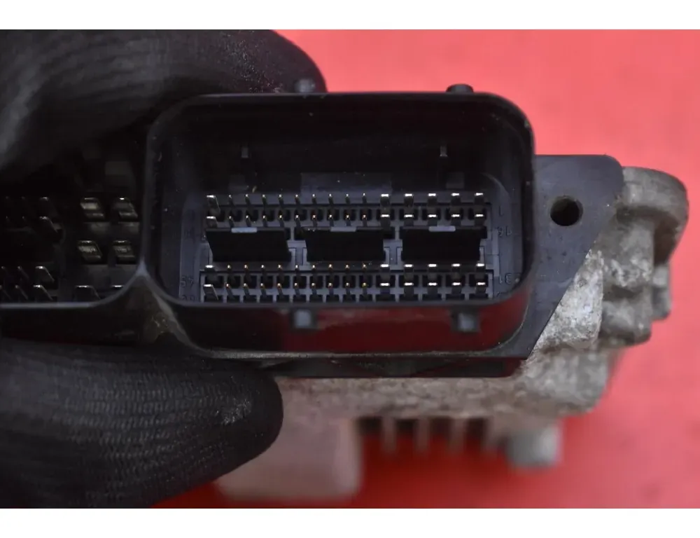 VOLKSWAGEN Passat B7 (2010-2015) Moottorin ohjausyksikkö ECU 03L907309N 34904313