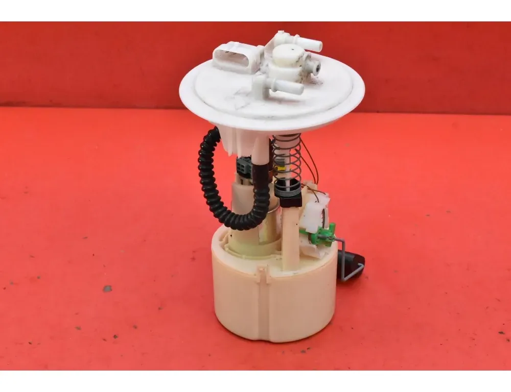 SMART Fortwo 1 generation (1998-2007) Polttoainepumppu 0010688V001 35102631