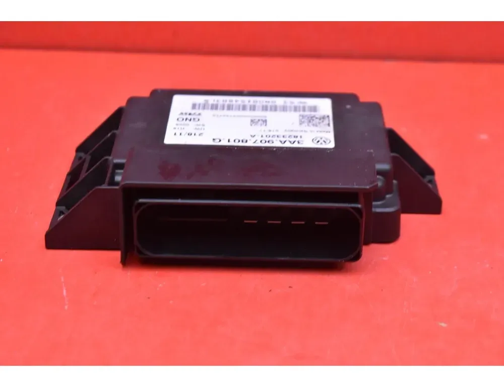 VOLKSWAGEN Passat B7 (2010-2015) Moottorin ohjausyksikkö ECU 3AA907801G 34950111