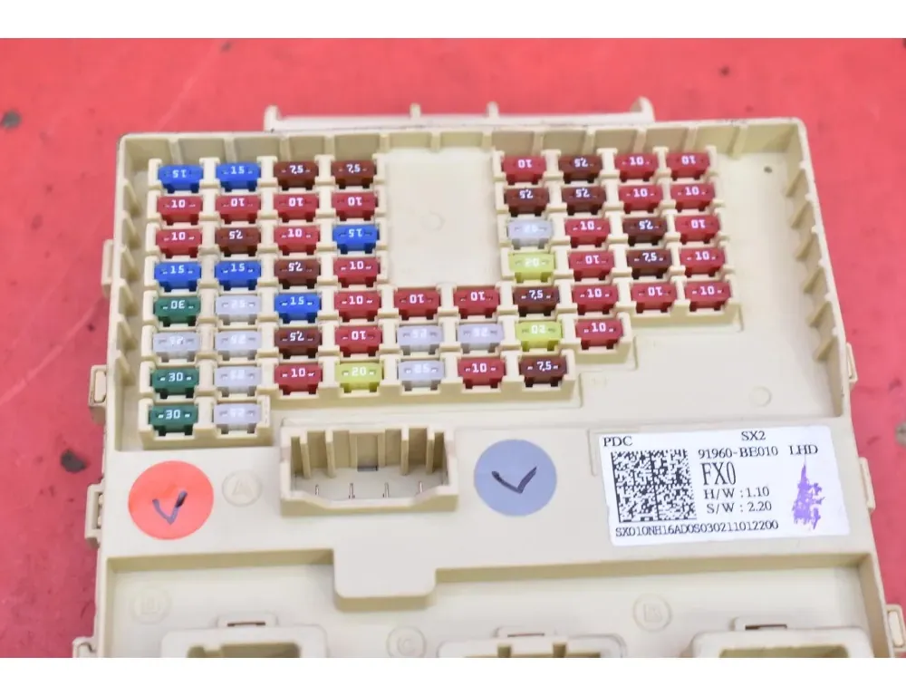 HYUNDAI Kona 1 generation (2017-2024) Sulakekaappi 91960-BE010 35698688