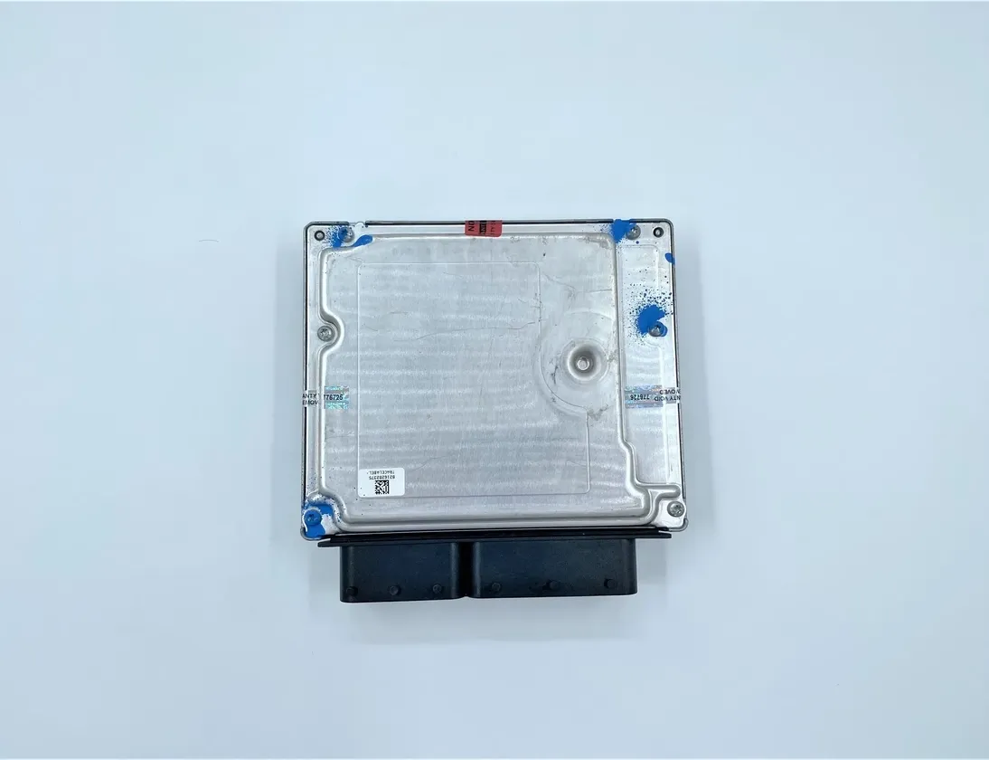 BMW 3 Series E90/E91/E92/E93 (2004-2013) Moottorin ohjausyksikkö ECU 13618506434,0281016106,13618510592,8510592,13618512499,8512499,13618518167,8518167,13618577664,8577664,13618506433,8506433,13618506375,8506375,13617823423,7823423,13617823422,7823422,13617812540,7812540,8506434 26659299