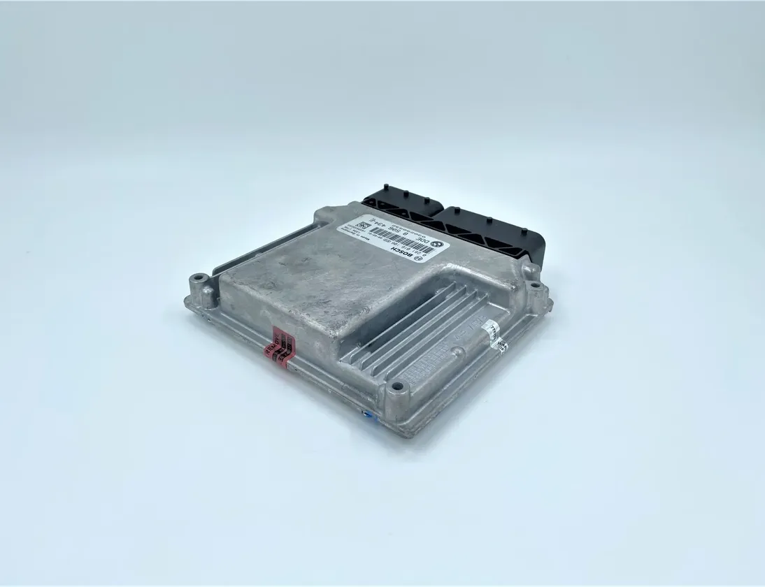 BMW 3 Series E90/E91/E92/E93 (2004-2013) Moottorin ohjausyksikkö ECU 13618506434,0281016106,13618510592,8510592,13618512499,8512499,13618518167,8518167,13618577664,8577664,13618506433,8506433,13618506375,8506375,13617823423,7823423,13617823422,7823422,13617812540,7812540,8506434 26659299