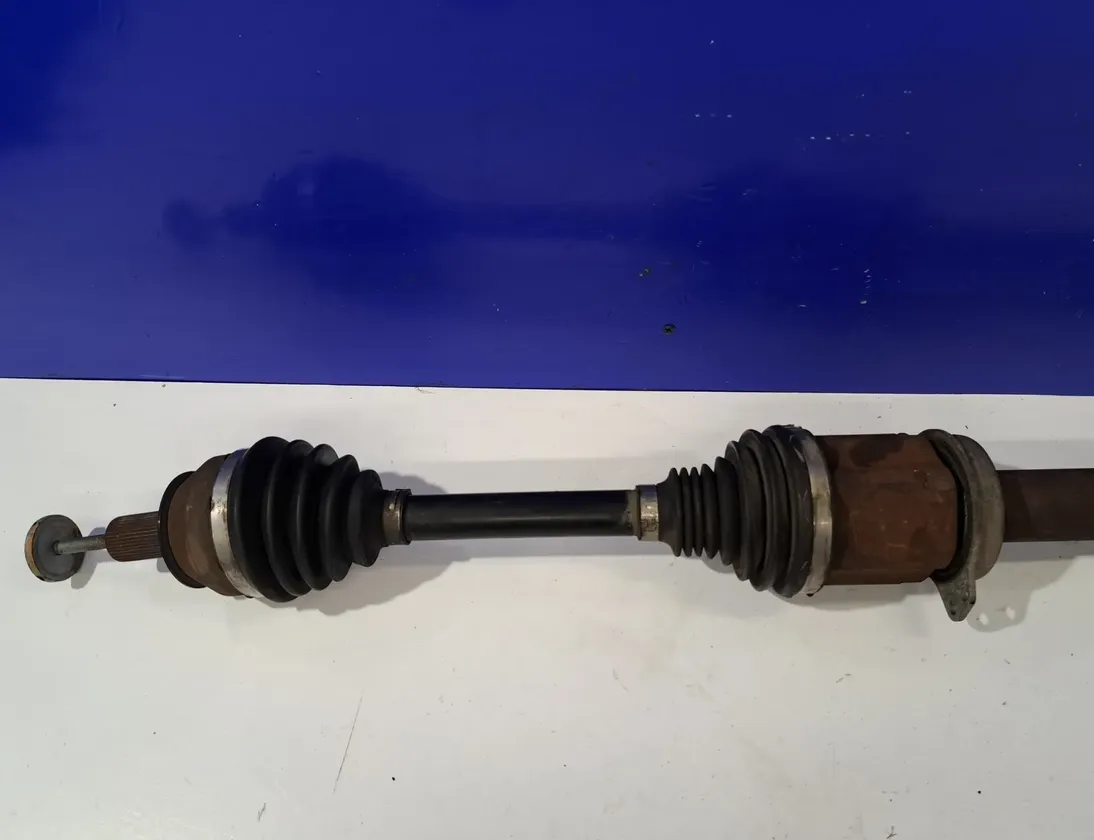 VOLVO S60 2 generation (2010-2020) Oikea etuvetoakseli 36010214,31325109,P31325109 32826198