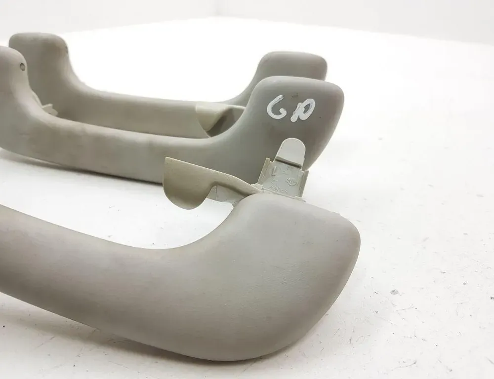 NISSAN Micra K12 (2002-2010) Edessä oikea kattokahva 34942209