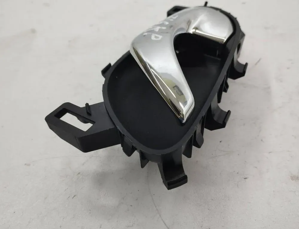 NISSAN Qashqai 2 generation (2013-2023) Vasen taka sisäinen avauskahva 80671 31187572