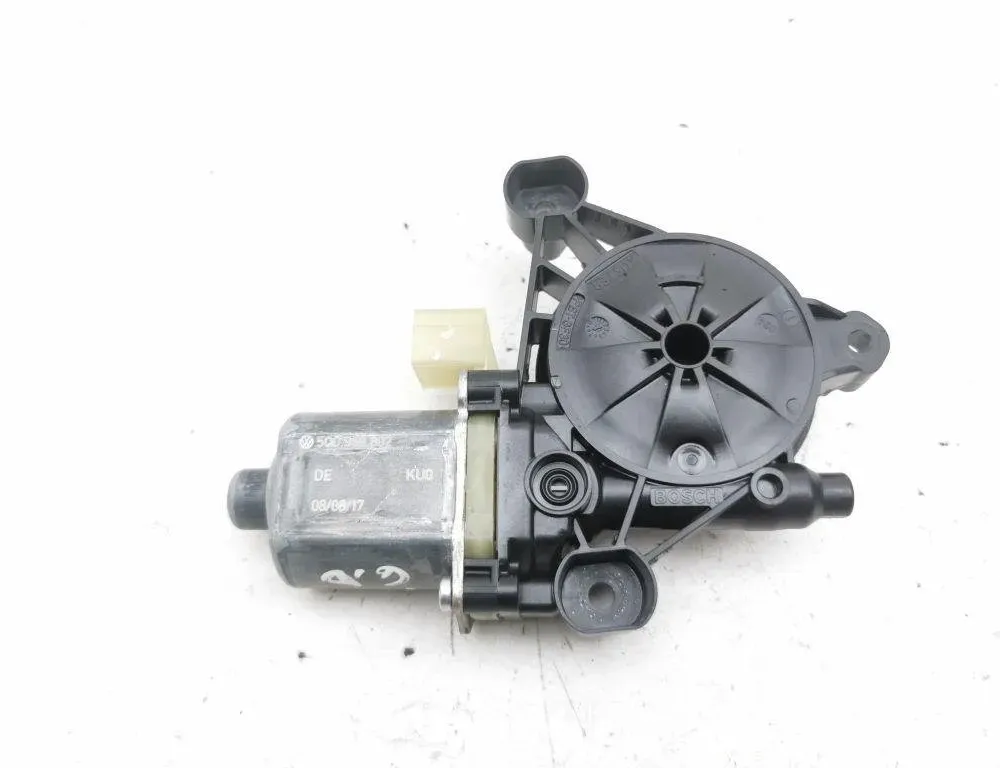 AUDI Q2 1 generation (2016-2024) Oikean takaoven ikkunan ohjausmoottori 5Q0959801 31191037