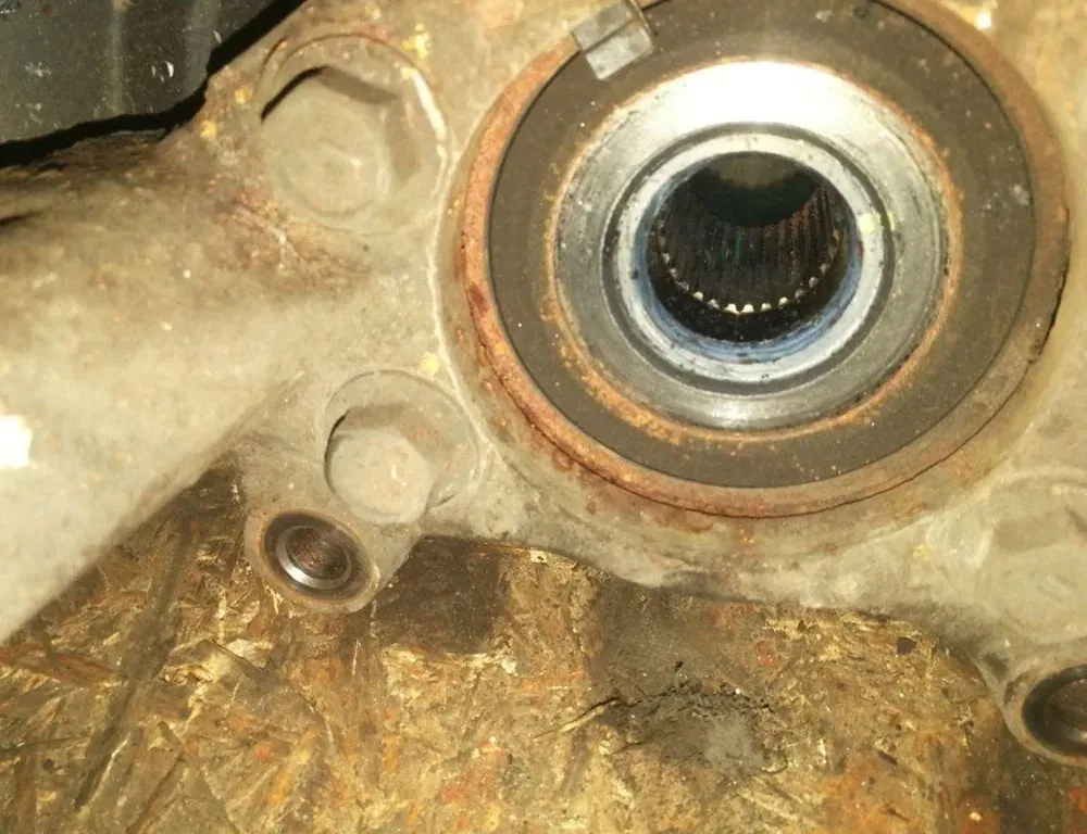 TOYOTA Verso 1 generation (2009-2015) Oikean etupyörän napa 34939312