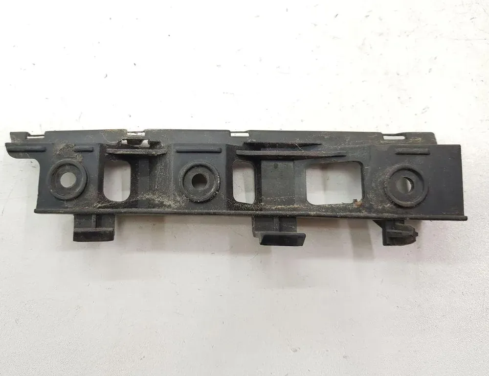 VOLKSWAGEN Passat B6 (2005-2010) Vasen etupuskurin kiinnike 3C0807183 34935160