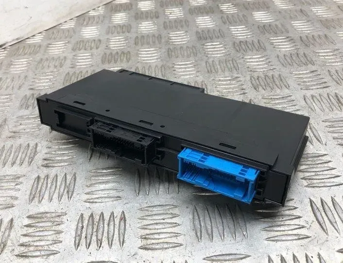 BMW 3 Series E90/E91/E92/E93 (2004-2013) Comfort-ohjausyksikkö 10681810,532538G00,9247472 22992025