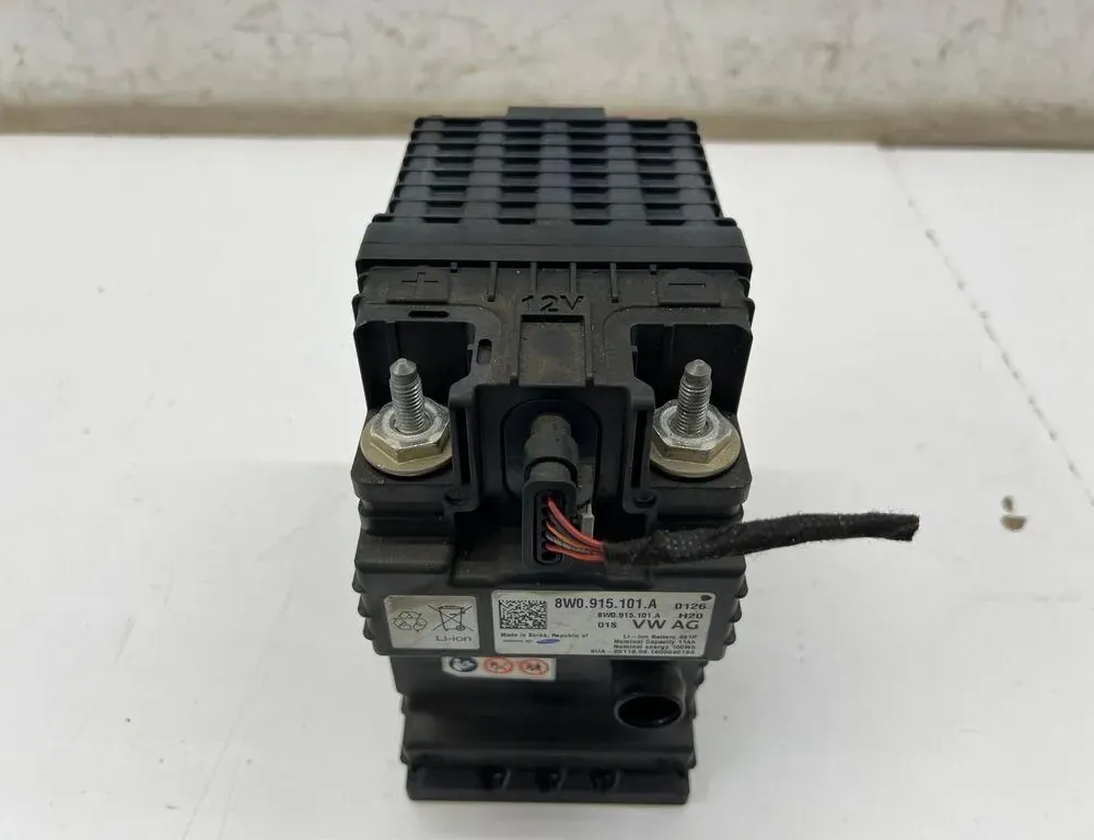 AUDI A4 B9/8W (2015-2024) Akku 8W0915101A 34986513