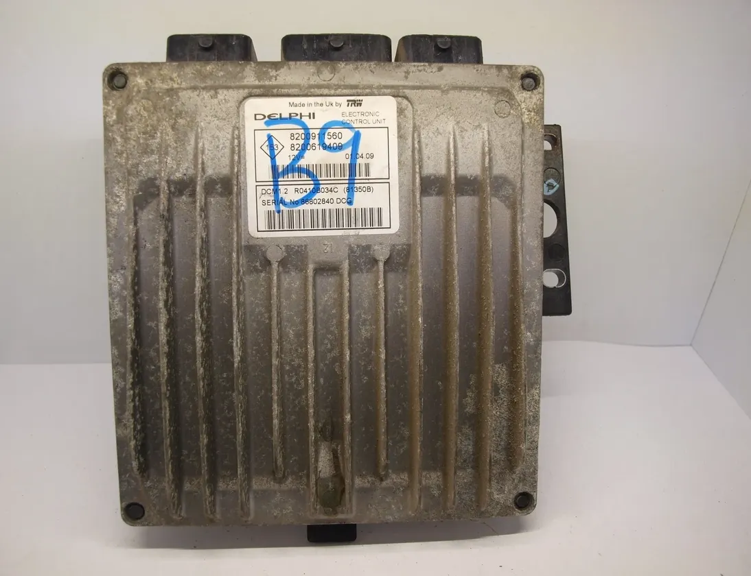 NISSAN Note 1 generation (2005-2014) Moottorin ohjausyksikkö ECU 8200619409,R0410B034C,8200911560 3156746