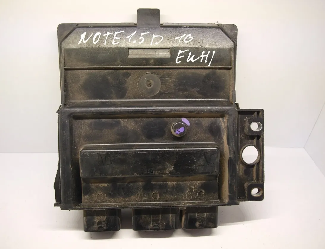 NISSAN Note 1 generation (2005-2014) Moottorin ohjausyksikkö ECU 8200619409,R0410B034C,8200911560 3156746
