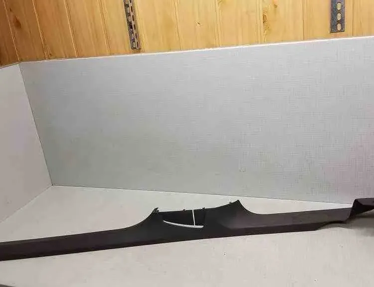 VOLKSWAGEN Passat B7 (2010-2015) Muut trimmausosat 3C0853370 32515223