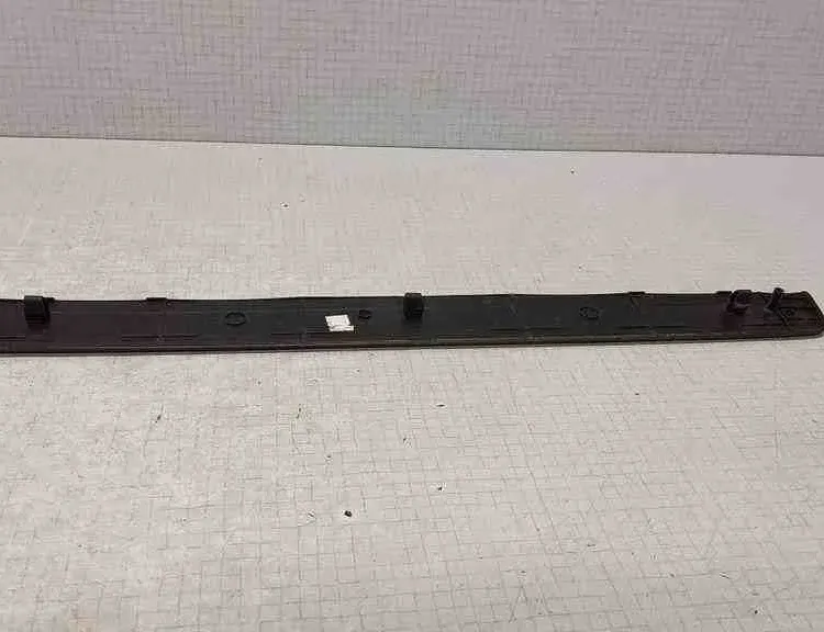 TOYOTA Verso 1 generation (2009-2015) Oikea etukynnysverhoilu 679110F010 32560530