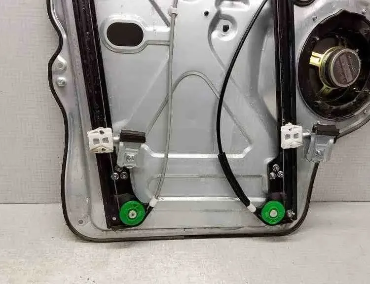 VOLKSWAGEN Transporter T5 (2003-2015) Oikean etuoven ikkunansäädin 1J0827417 32568065
