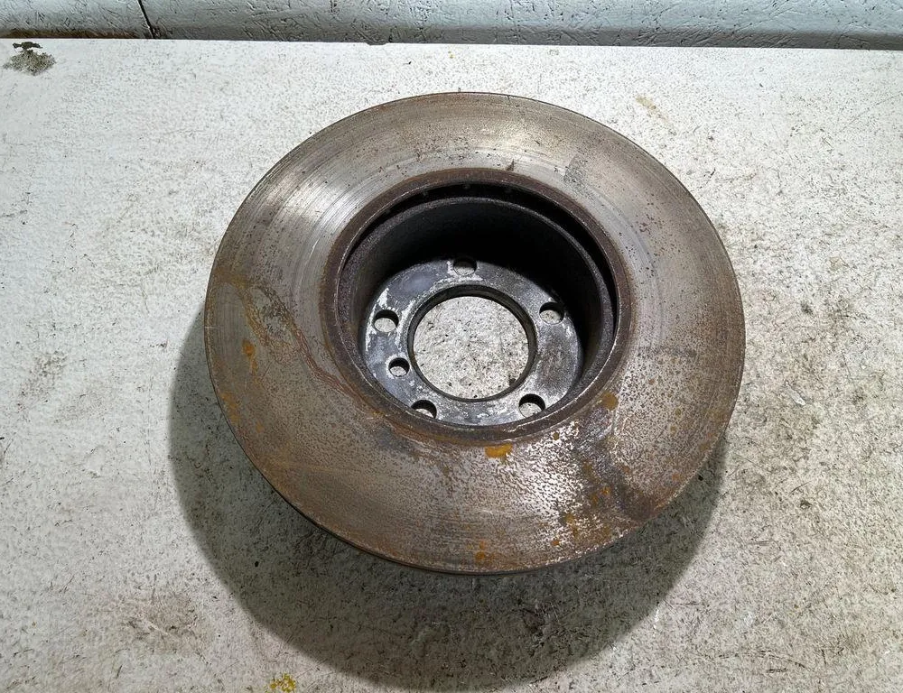 BMW 3 Series E90/E91/E92/E93 (2004-2013) Oikea etujarrulevy 35004256
