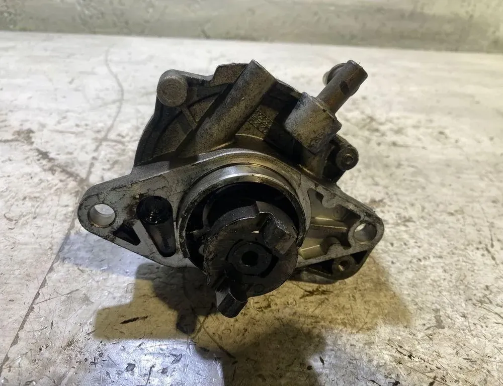 OPEL Corsa D (2006-2020) Tyhjiöpumppu 73501137,7290240001 35012847