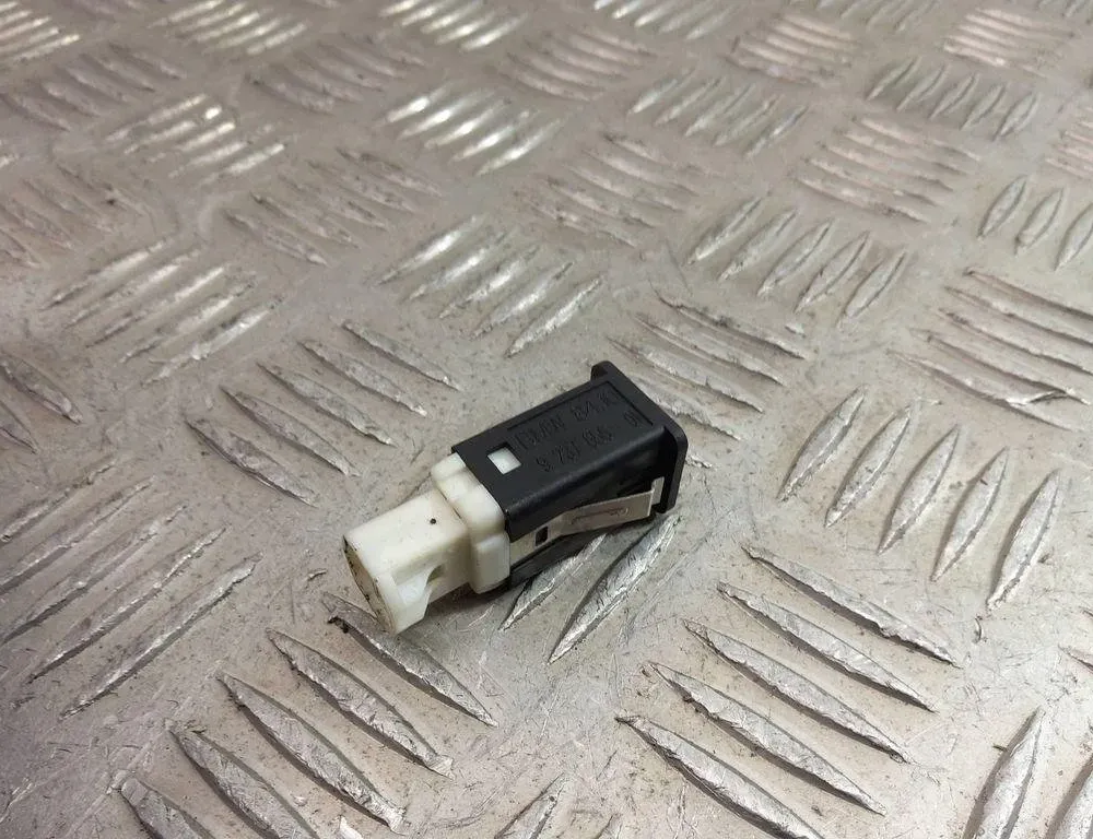 BMW X3 F25 (2010-2017) USB 9237656 31004563