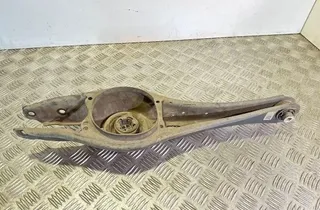 VOLKSWAGEN Passat B7 (2010-2015) Oikea takavarsi 3Q0505311G 33781877
