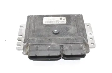 NISSAN Micra K12 (2002-2010) Moottorin ohjausyksikkö ECU MEC37-300 23880218