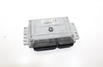 NISSAN Micra K12 (2002-2010) Moottorin ohjausyksikkö ECU MEC37-310 23887342