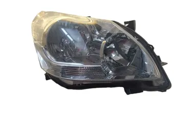 TOYOTA Verso 1 generation (2009-2015) Oikea etuvalo 811100F09000 34829672