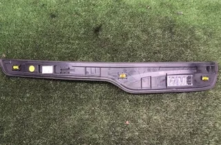 BMW 3 Series E90/E91/E92/E93 (2004-2013) Taka-vasen kynnysverhous 7060285,51477060285 34246560